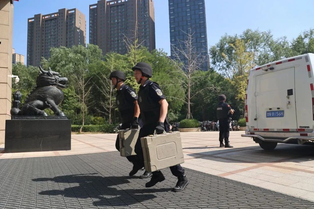 【“暑”你最美】致敬堅守烈日下的守押、運維隊員